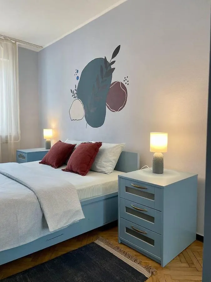 Comfortable One Beds With Nice View For Independent Sqr كييف شقة
